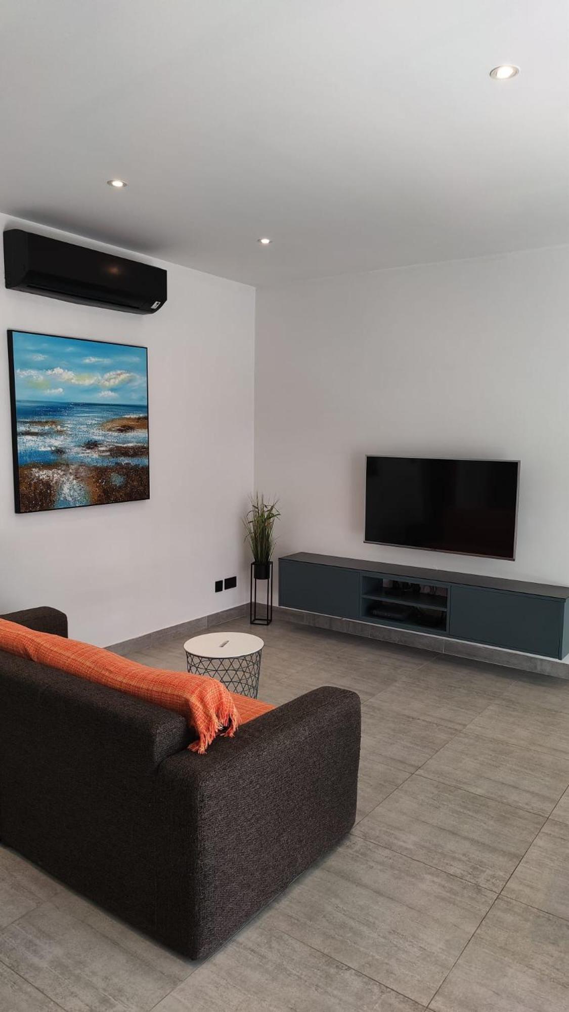 Stunning Penthouse Roof Terrace & Communal Swimming Pool St. Paul's Bay Exterior photo